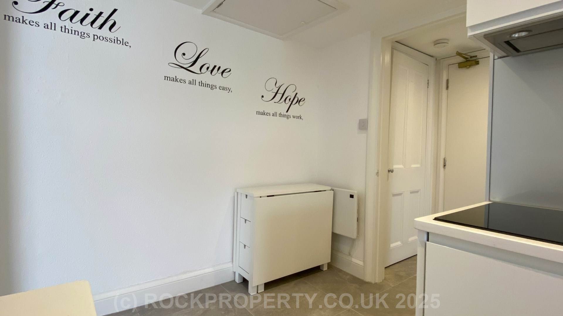 IMMACULATE 1 BED STUDIO FLAT, St Marks Road, St Helier, Image 6
