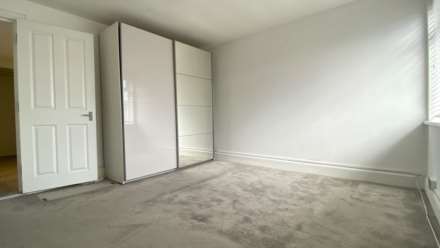 IMMACULATE 1 BED STUDIO FLAT, St Marks Road, St Helier, Image 10