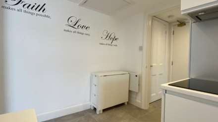 IMMACULATE 1 BED STUDIO FLAT, St Marks Road, St Helier, Image 6