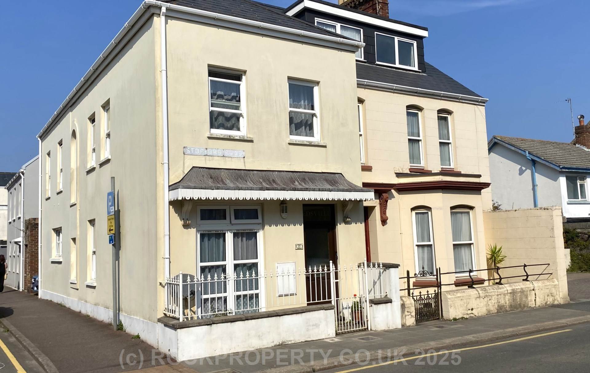 MODERN 2 BED 2 BATH HOUSE, Stopford Road, St Helier, Image 1