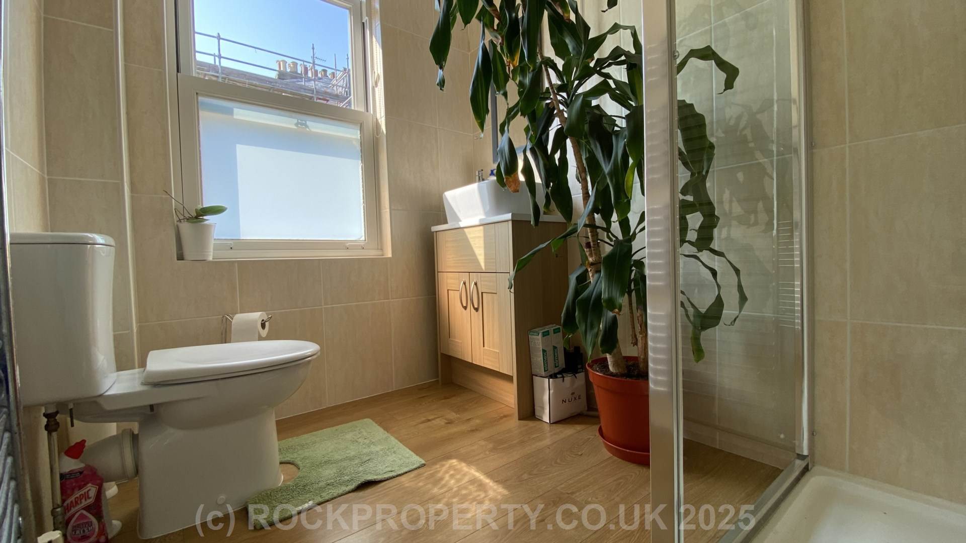 MODERN 2 BED 2 BATH HOUSE, Stopford Road, St Helier, Image 10