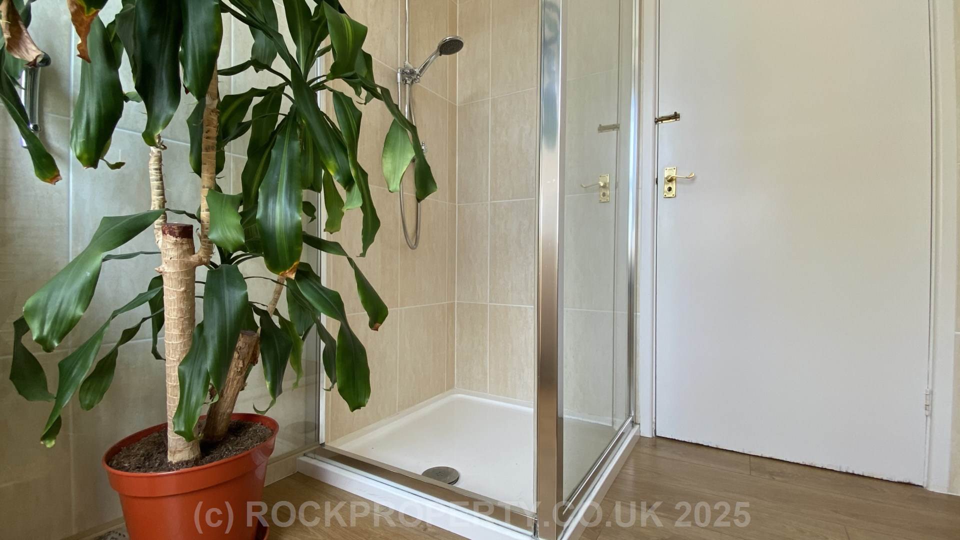 MODERN 2 BED 2 BATH HOUSE, Stopford Road, St Helier, Image 11