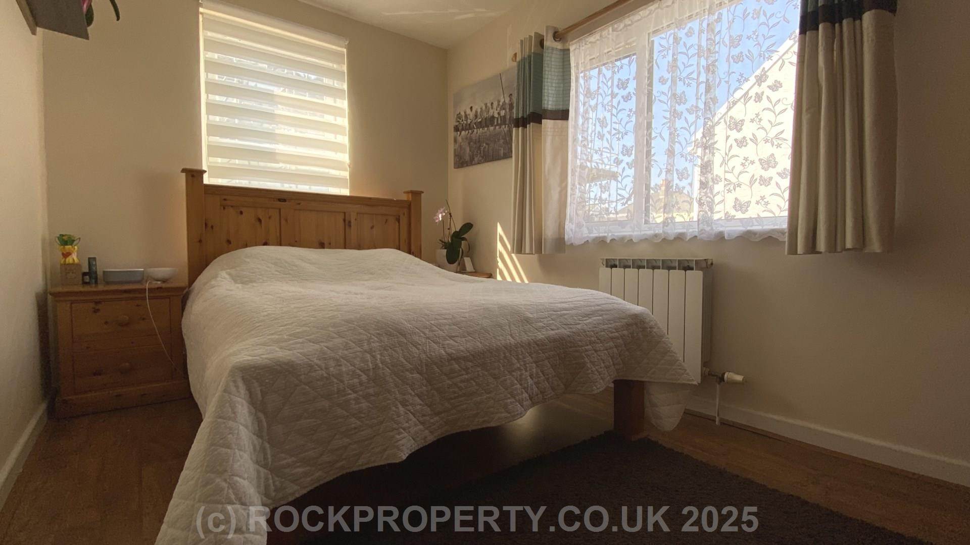 MODERN 2 BED 2 BATH HOUSE, Stopford Road, St Helier, Image 12