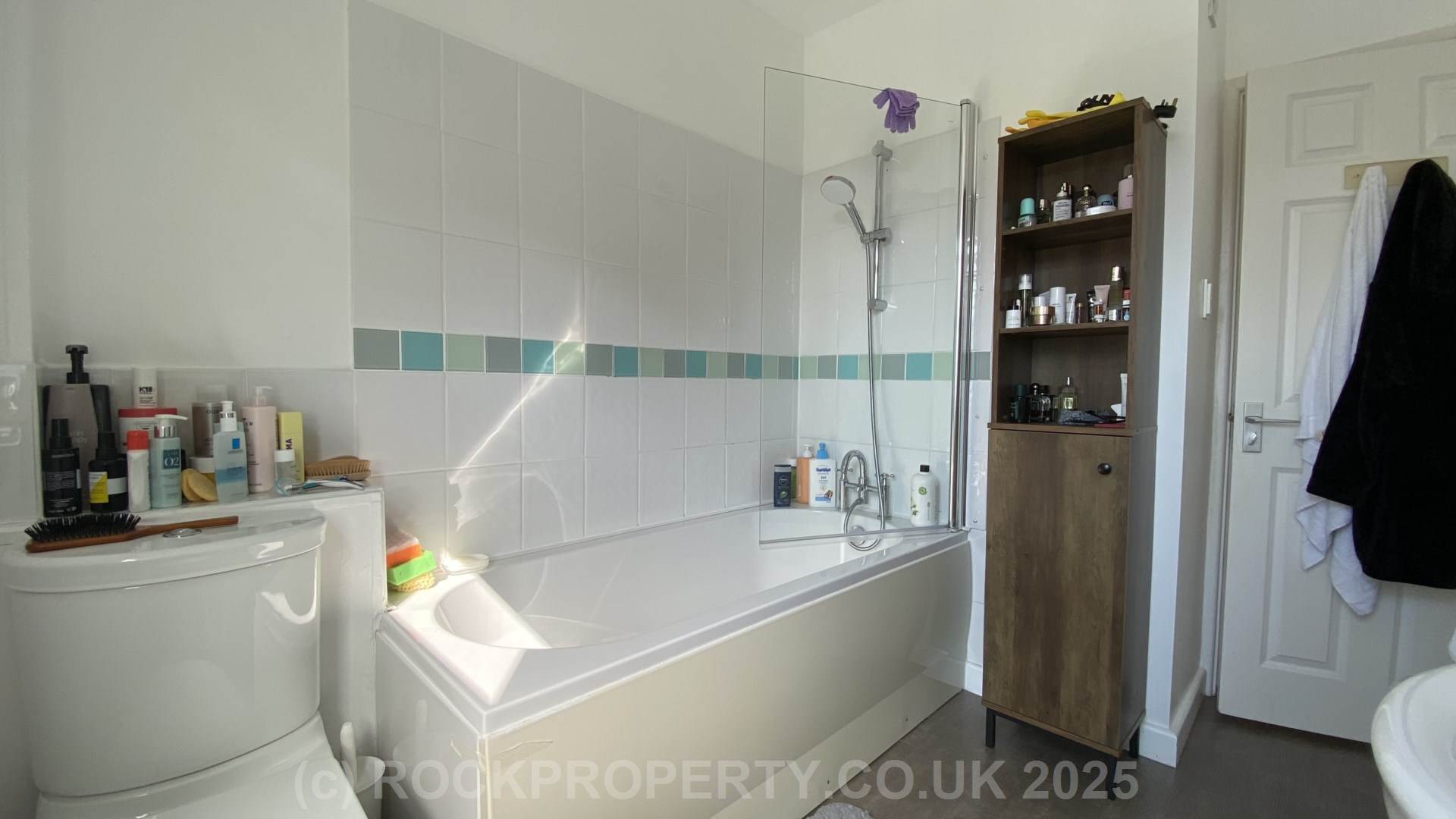 MODERN 2 BED 2 BATH HOUSE, Stopford Road, St Helier, Image 18