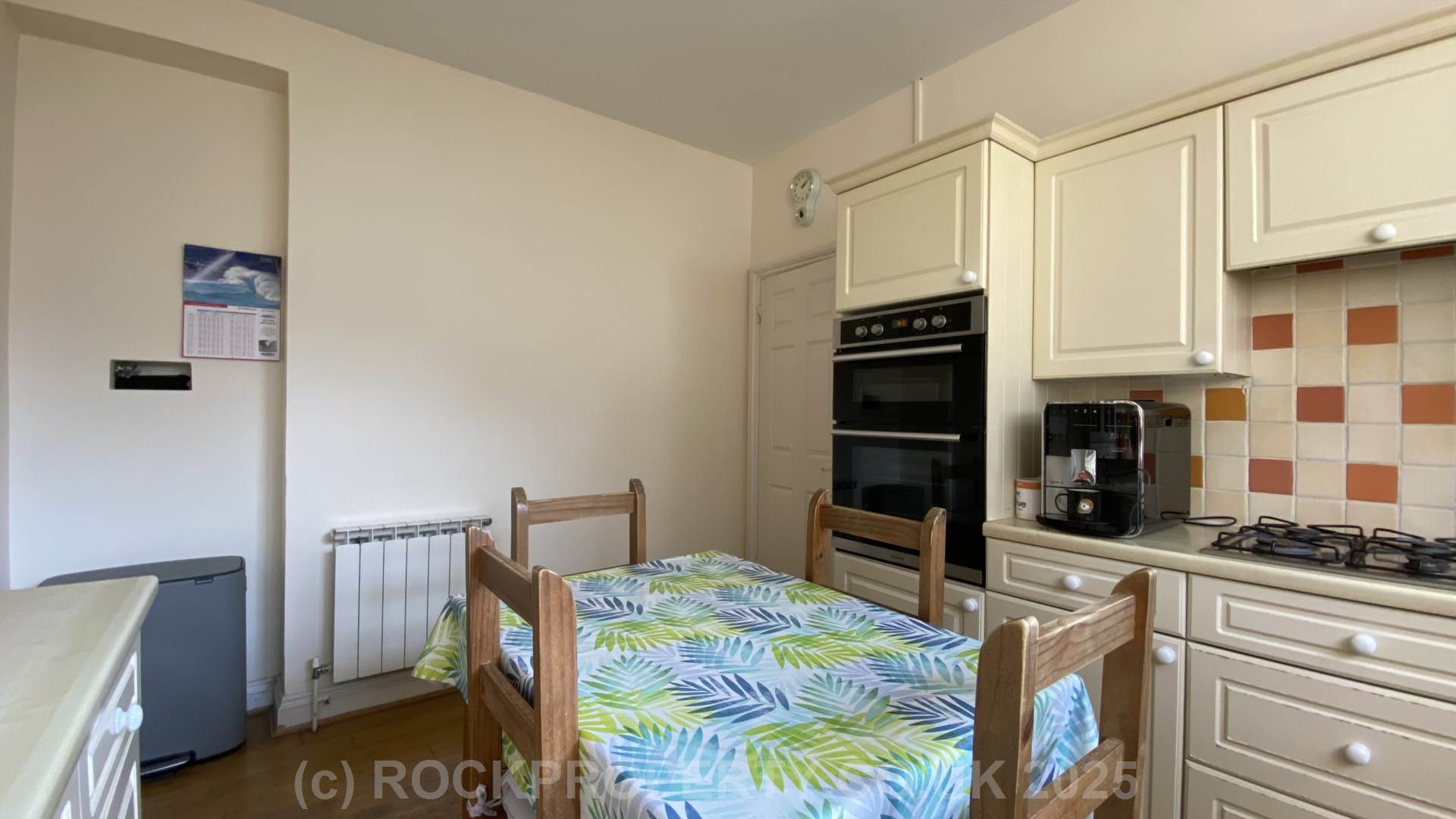MODERN 2 BED 2 BATH HOUSE, Stopford Road, St Helier, Image 4