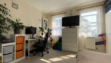 MODERN 2 BED 2 BATH HOUSE, Stopford Road, St Helier, Image 17