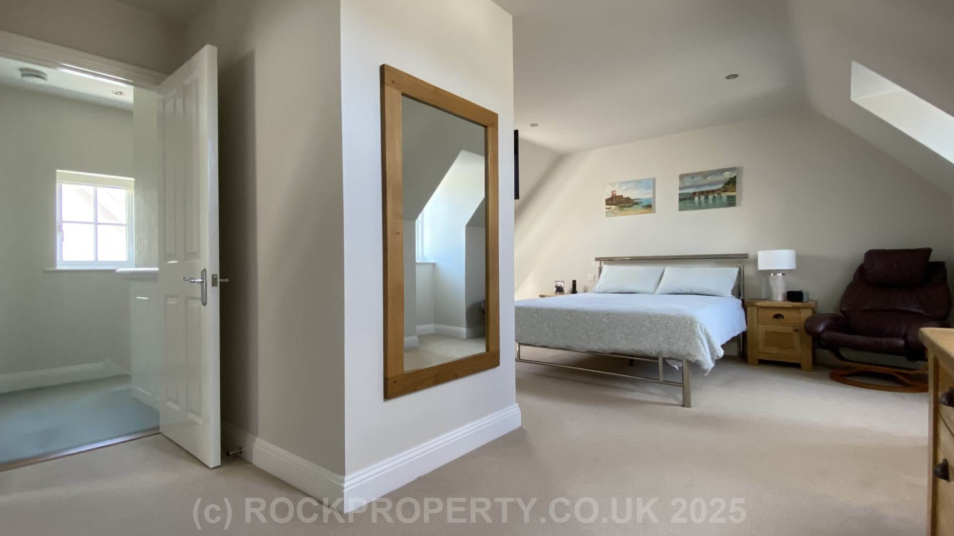 IMMACULATE DETACHED 2 BED 2 BATH HOME, Antoinette Gardens, St Saviour, Image 26