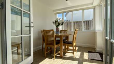 IMMACULATE DETACHED 2 BED 2 BATH HOME, Antoinette Gardens, St Saviour, Image 10
