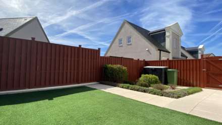 IMMACULATE DETACHED 2 BED 2 BATH HOME, Antoinette Gardens, St Saviour, Image 14