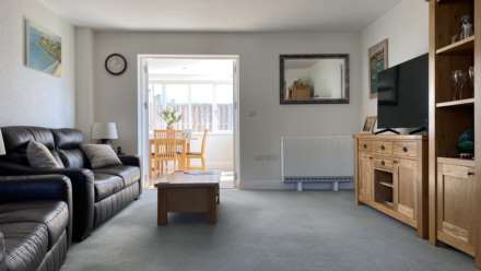 IMMACULATE DETACHED 2 BED 2 BATH HOME, Antoinette Gardens, St Saviour, Image 7
