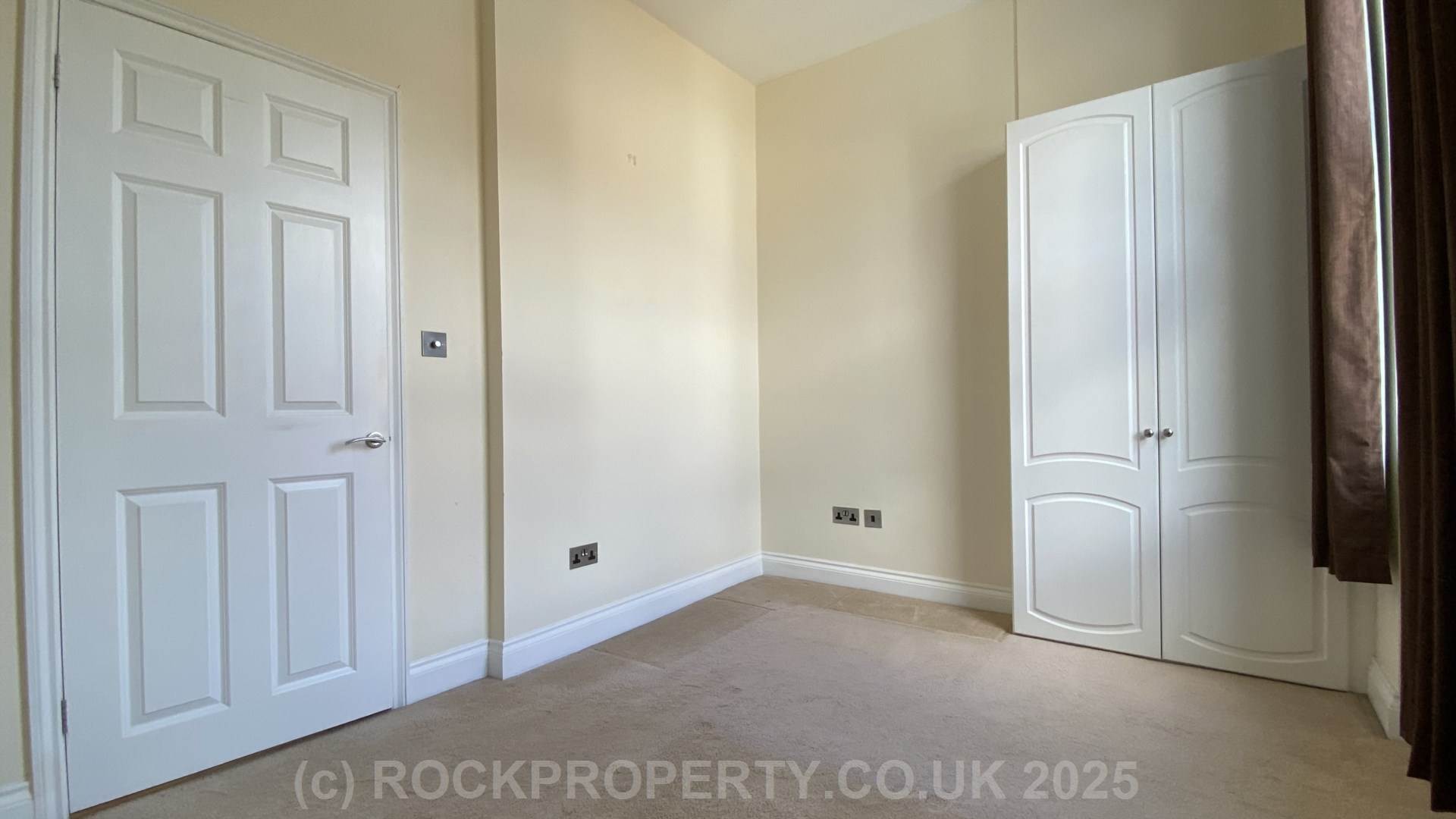 GREAT VALUE 1 BED WITH PARKING, Rouge Bouillon, St Helier, Image 8