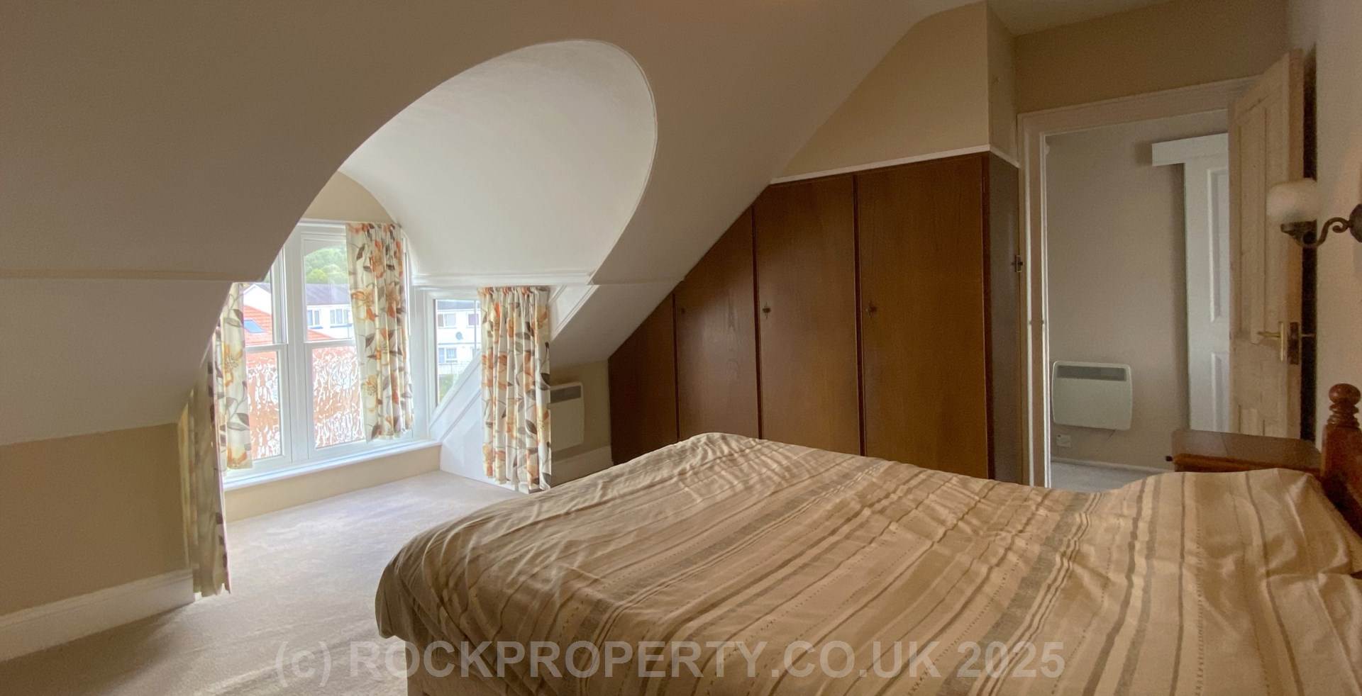 Sale Agreed by Rockproperty, Romney Villas, First Tower, Image 12