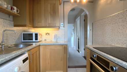 Sale Agreed by Rockproperty, Romney Villas, First Tower, Image 10