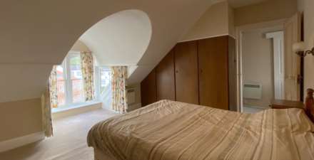 Sale Agreed by Rockproperty, Romney Villas, First Tower, Image 12