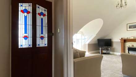 Sale Agreed by Rockproperty, Romney Villas, First Tower, Image 4