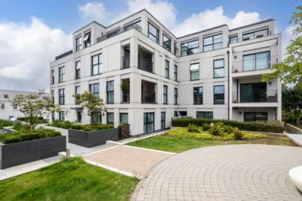 MODERN 1 BED WITH PARKING & STORAGE, College Gardens, Town Outskirts, Image 17