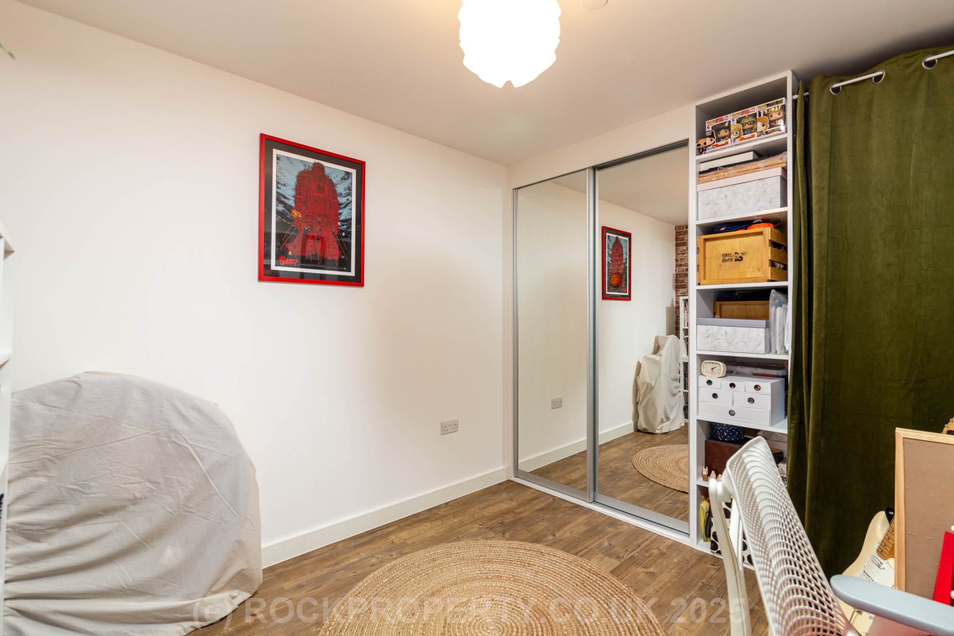 STUNNING MODERN 2 BED 2 BATH, W2 Westmount, Town Outskirts, Image 17