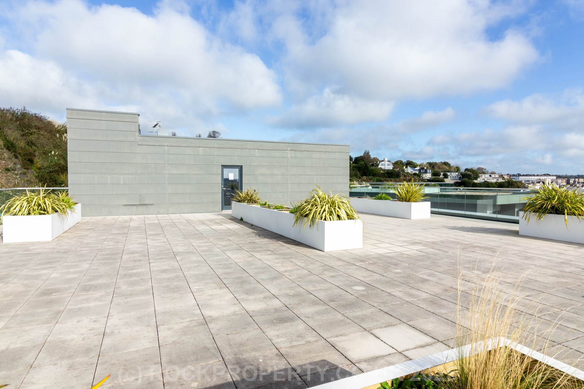 STUNNING MODERN 2 BED 2 BATH, W2 Westmount, Town Outskirts, Image 22