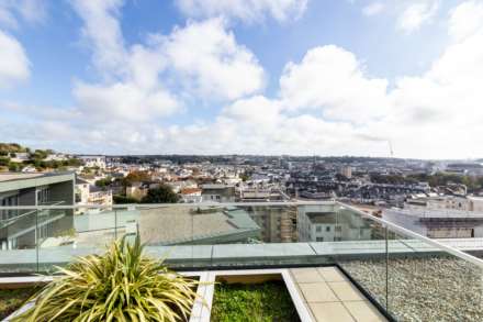 STUNNING MODERN 2 BED 2 BATH, W2 Westmount, Town Outskirts, Image 23