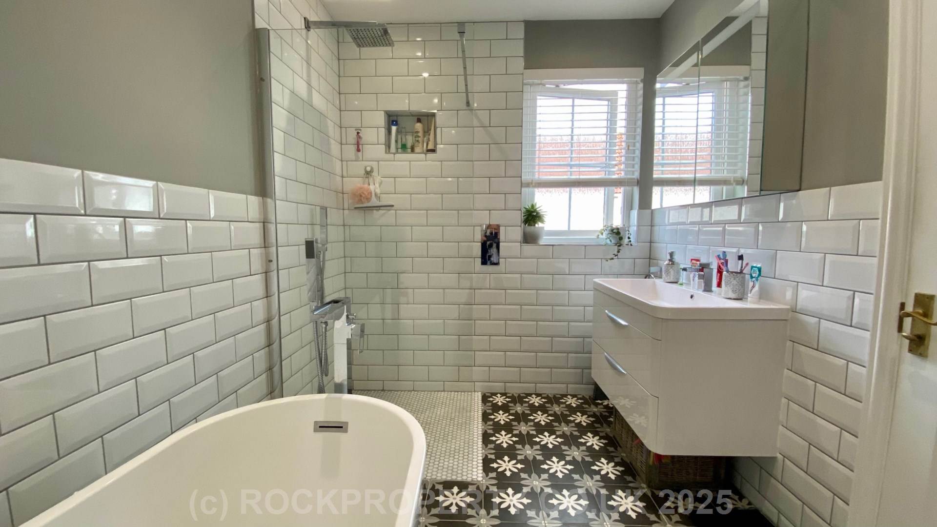 OFFERS INVITED - 3 BED FAMILY HOME, Popular Sion Village, St John, Image 20
