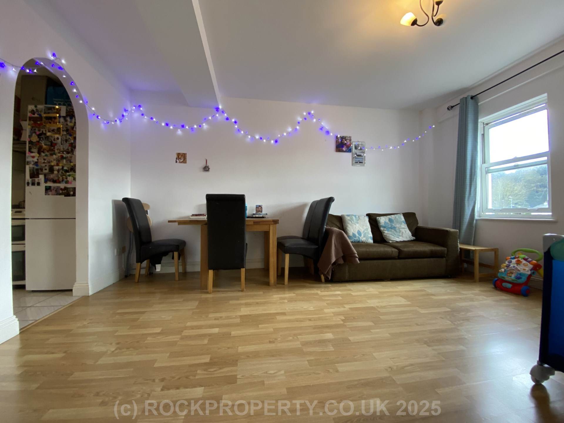 SPACIOUS ONE BEDROOM FLAT, Rigby Court, Town Outskirts, Image 4