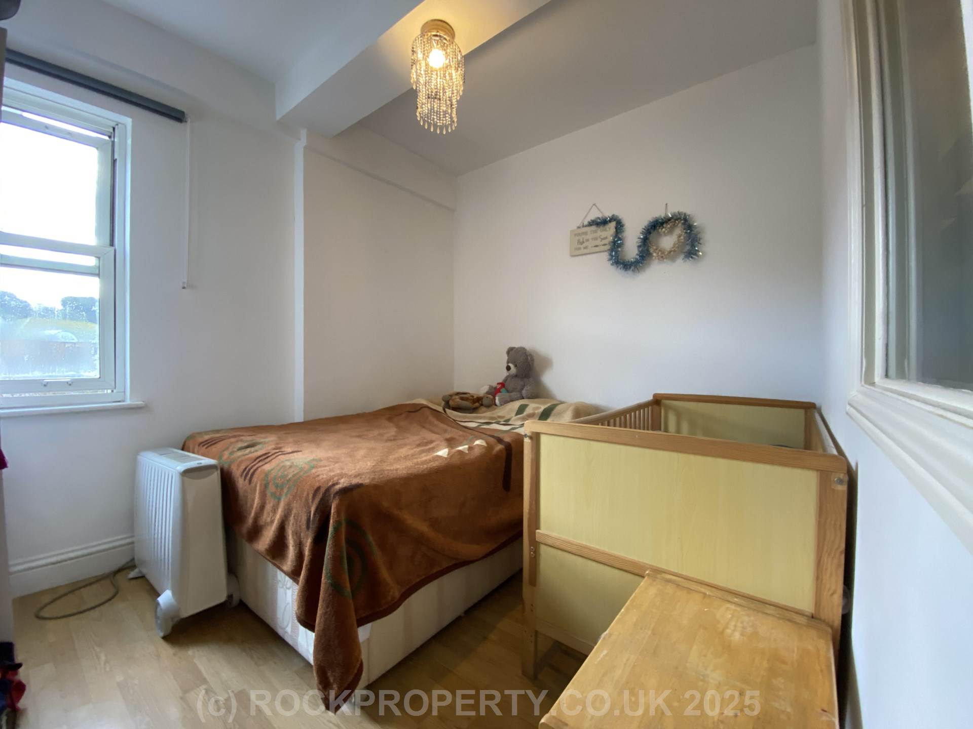 SPACIOUS ONE BEDROOM FLAT, Rigby Court, Town Outskirts, Image 6