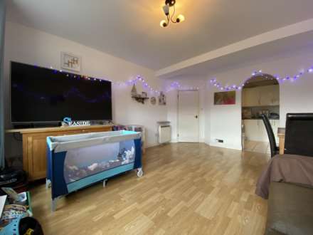 SPACIOUS ONE BEDROOM FLAT, Rigby Court, Town Outskirts, Image 2