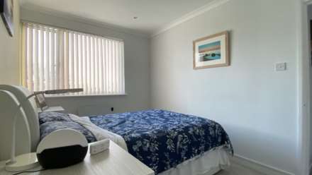 GREAT VALUE - DUPLEX WITH BEACH ACCESS, GARAGE & PARKING, Grouville, Image 11