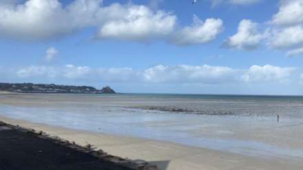 GREAT VALUE - DUPLEX WITH BEACH ACCESS, GARAGE & PARKING, Grouville, Image 2