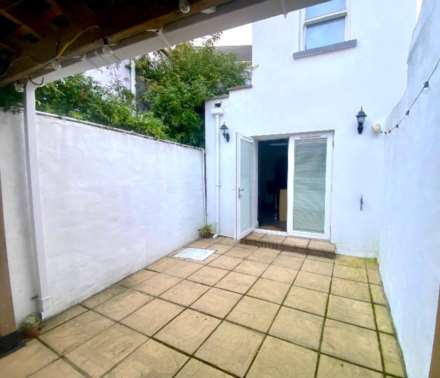 LOVELY 3 BED 2 BATH FAMILY HOME, Great Union Road, St Helier, Image 18
