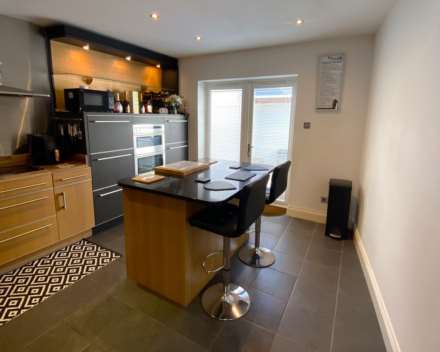 LOVELY 3 BED 2 BATH FAMILY HOME, Great Union Road, St Helier, Image 4