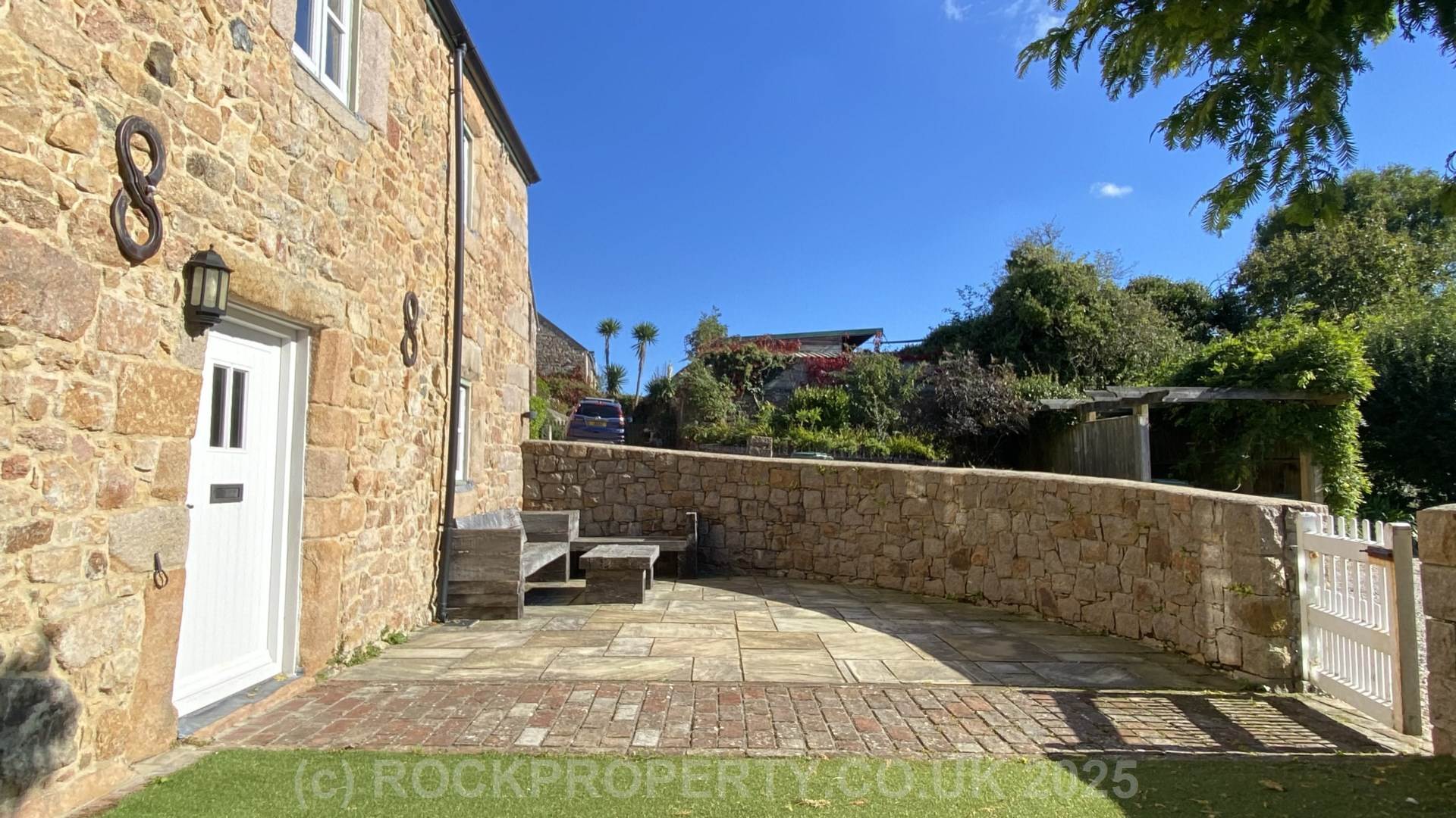 EXQUISITE 4 BED 2 BATH BARN CONVERSION, Le Vieux Beaumont, St Peter, Image 3