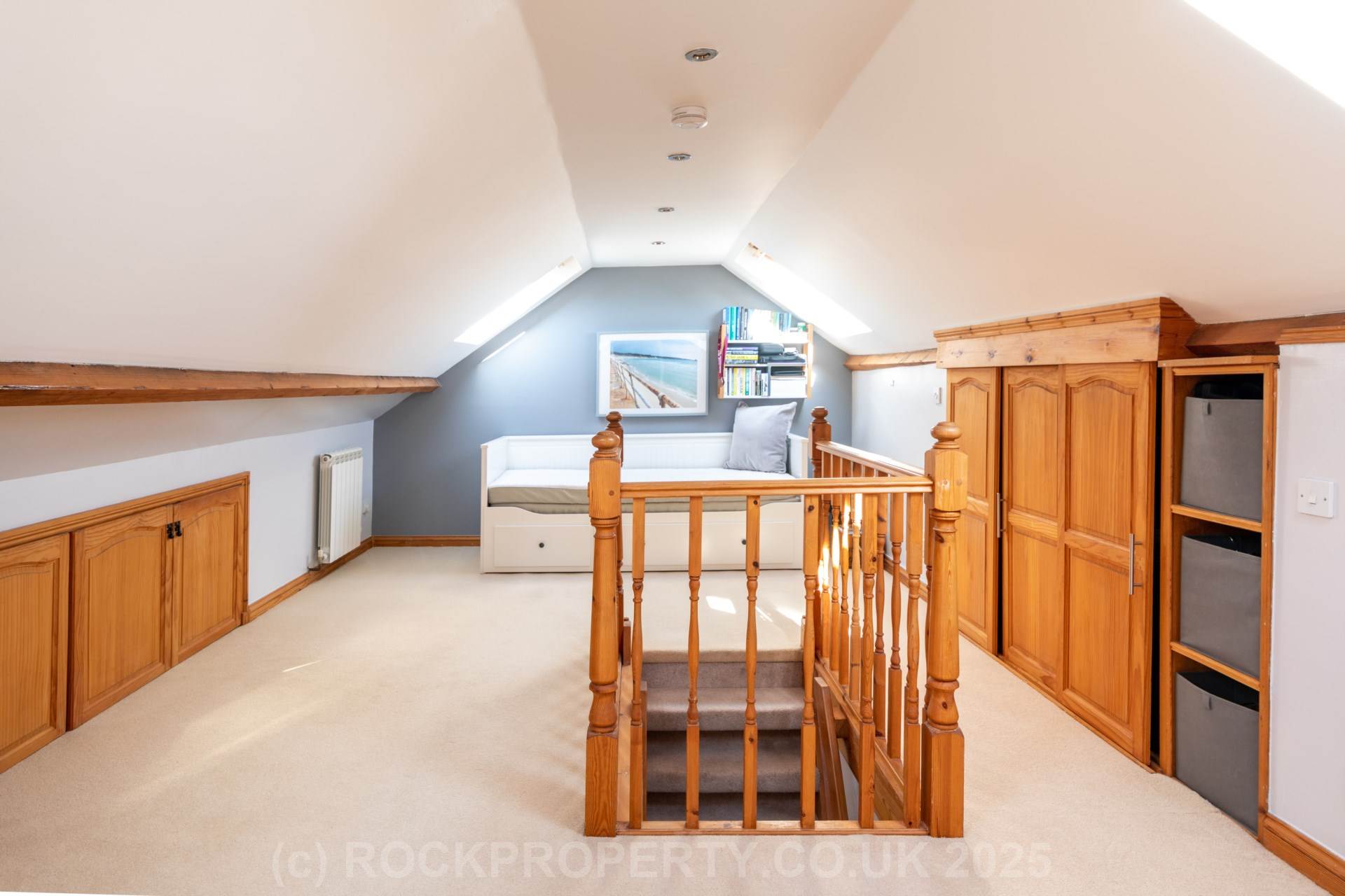 SPACIOUS 3 BED 2 BATH DUPLEX, Le Chemin Au Greves, Grouville, Image 12