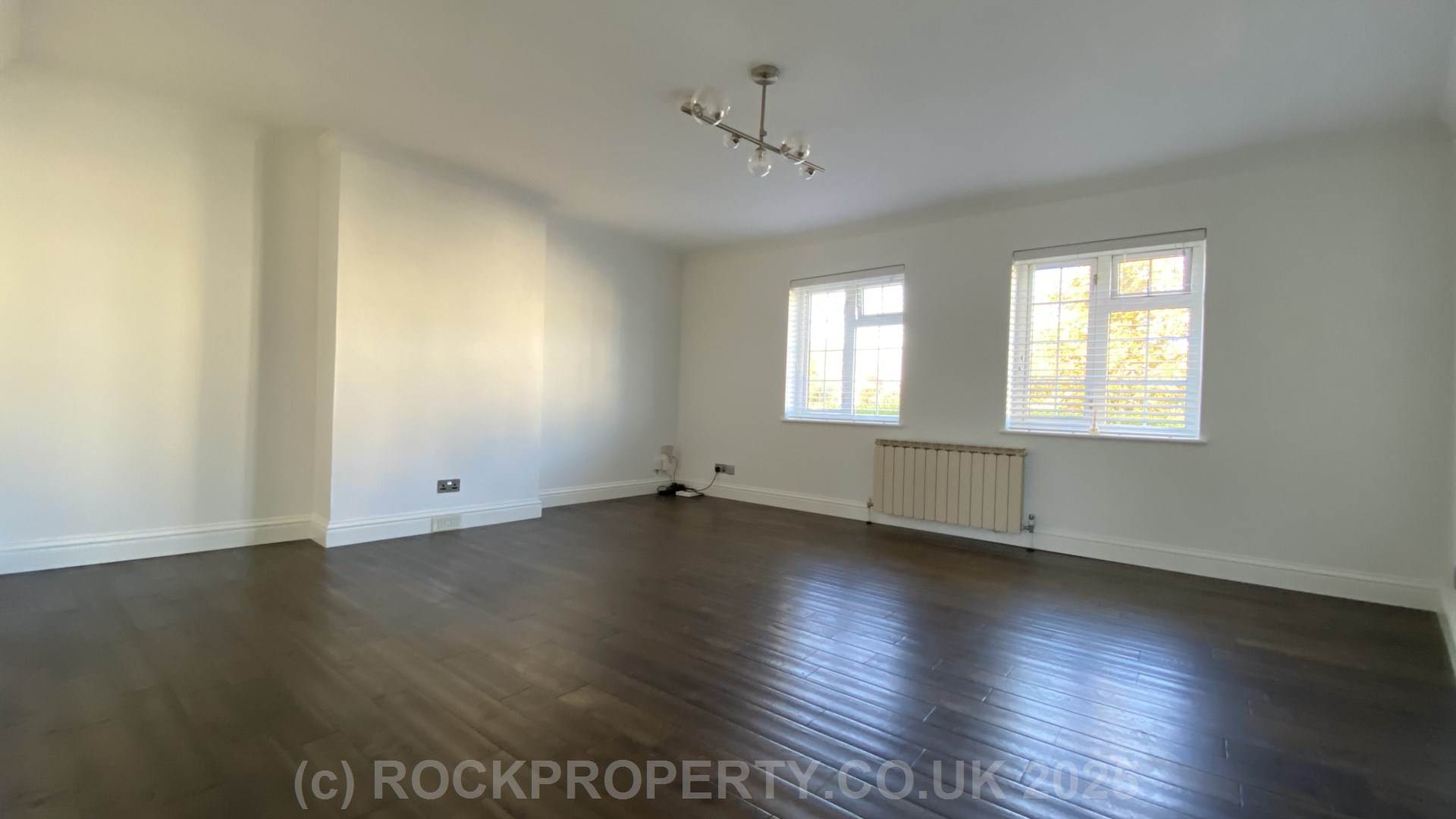 SPACIOUS 3 BED 2 BATH DUPLEX, Le Chemin Au Greves, Grouville, Image 4