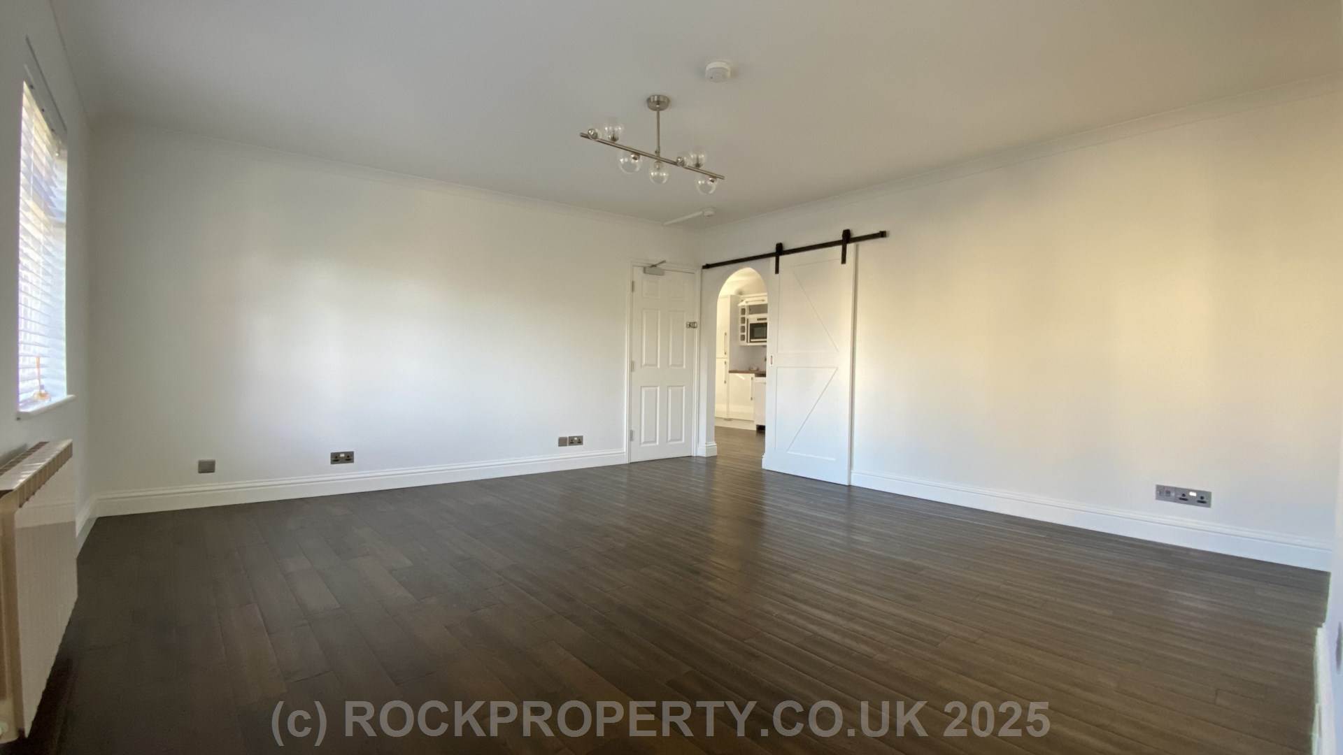 SPACIOUS 3 BED 2 BATH DUPLEX, Le Chemin Au Greves, Grouville, Image 5
