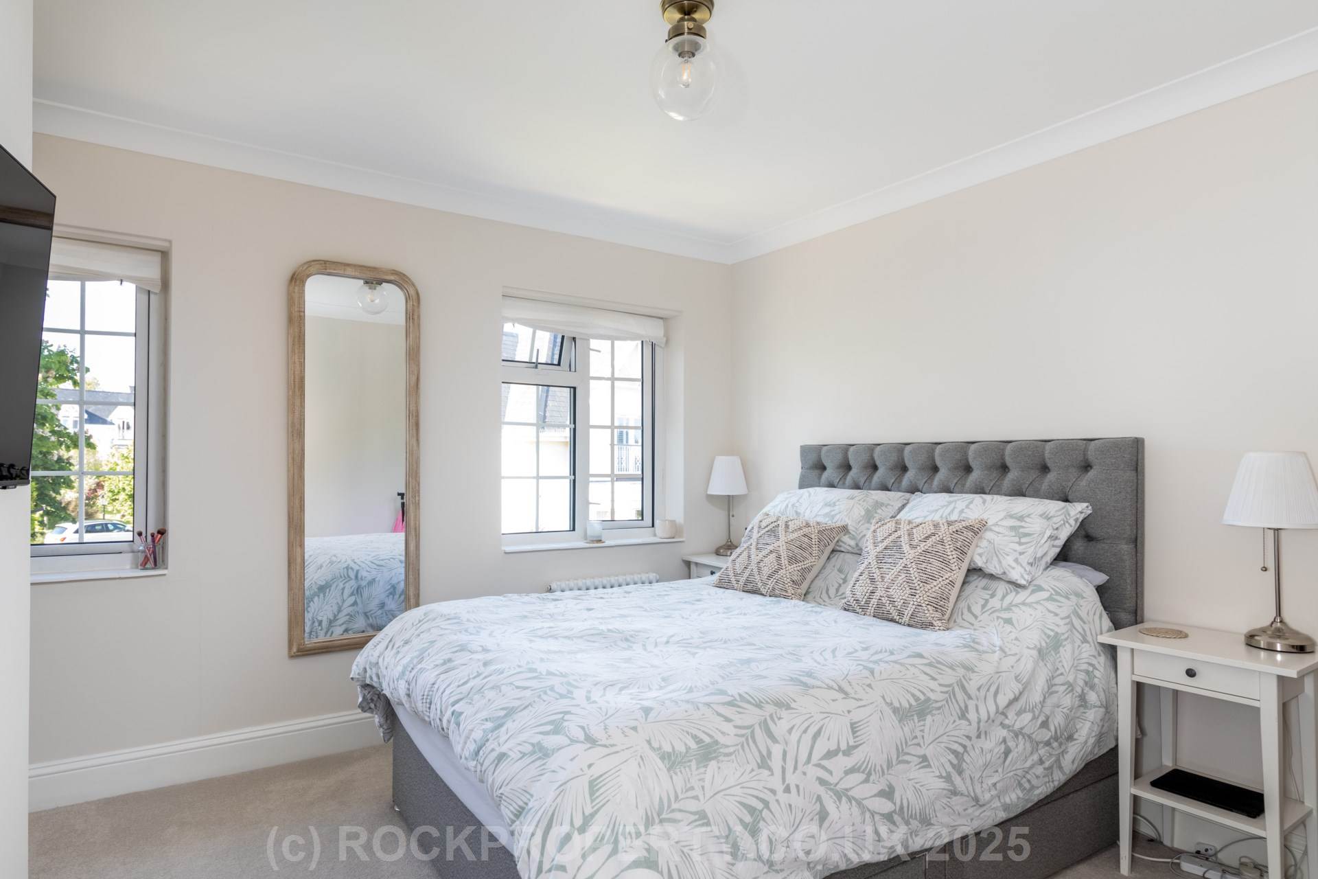 SPACIOUS 3 BED 2 BATH DUPLEX, Le Chemin Au Greves, Grouville, Image 6