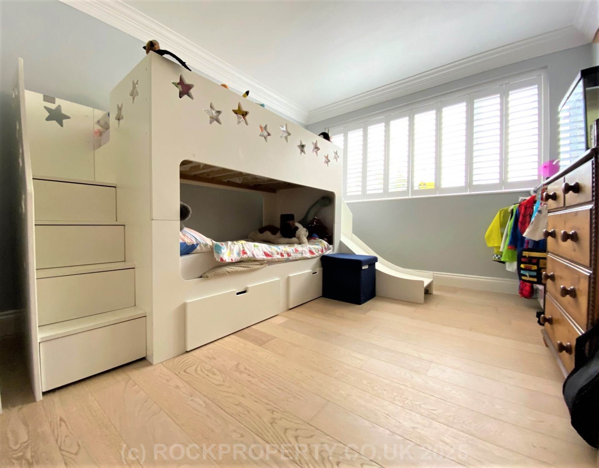2 BED GROUND FLOOR FLAT + PARKING FOR 2 CARS, Grouville Coast Rd, Image 11