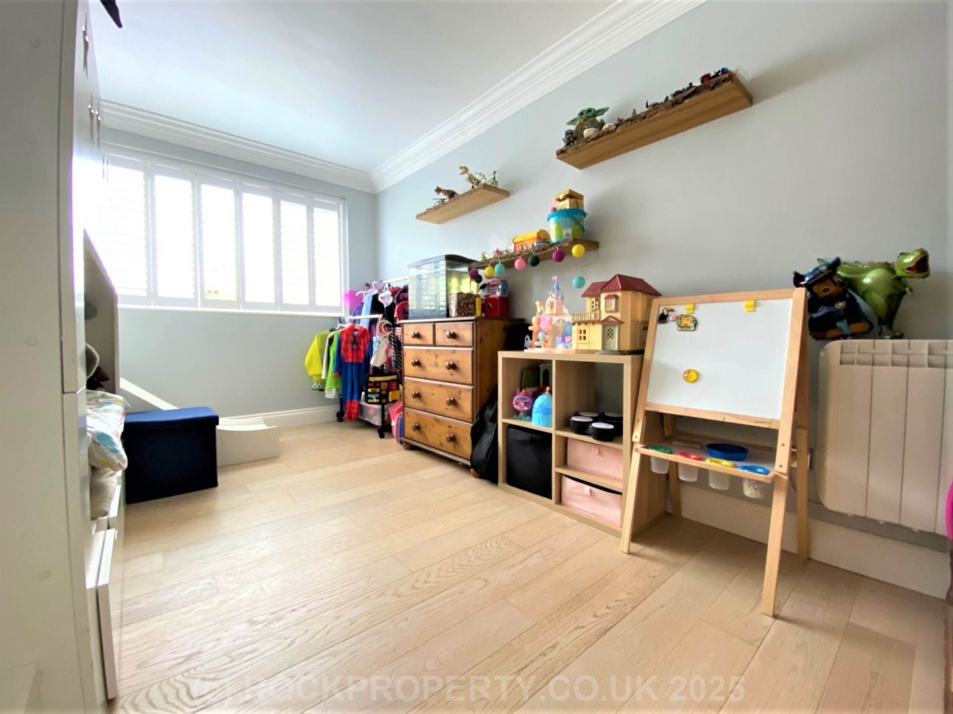 2 BED GROUND FLOOR FLAT + PARKING FOR 2 CARS, Grouville Coast Rd, Image 12