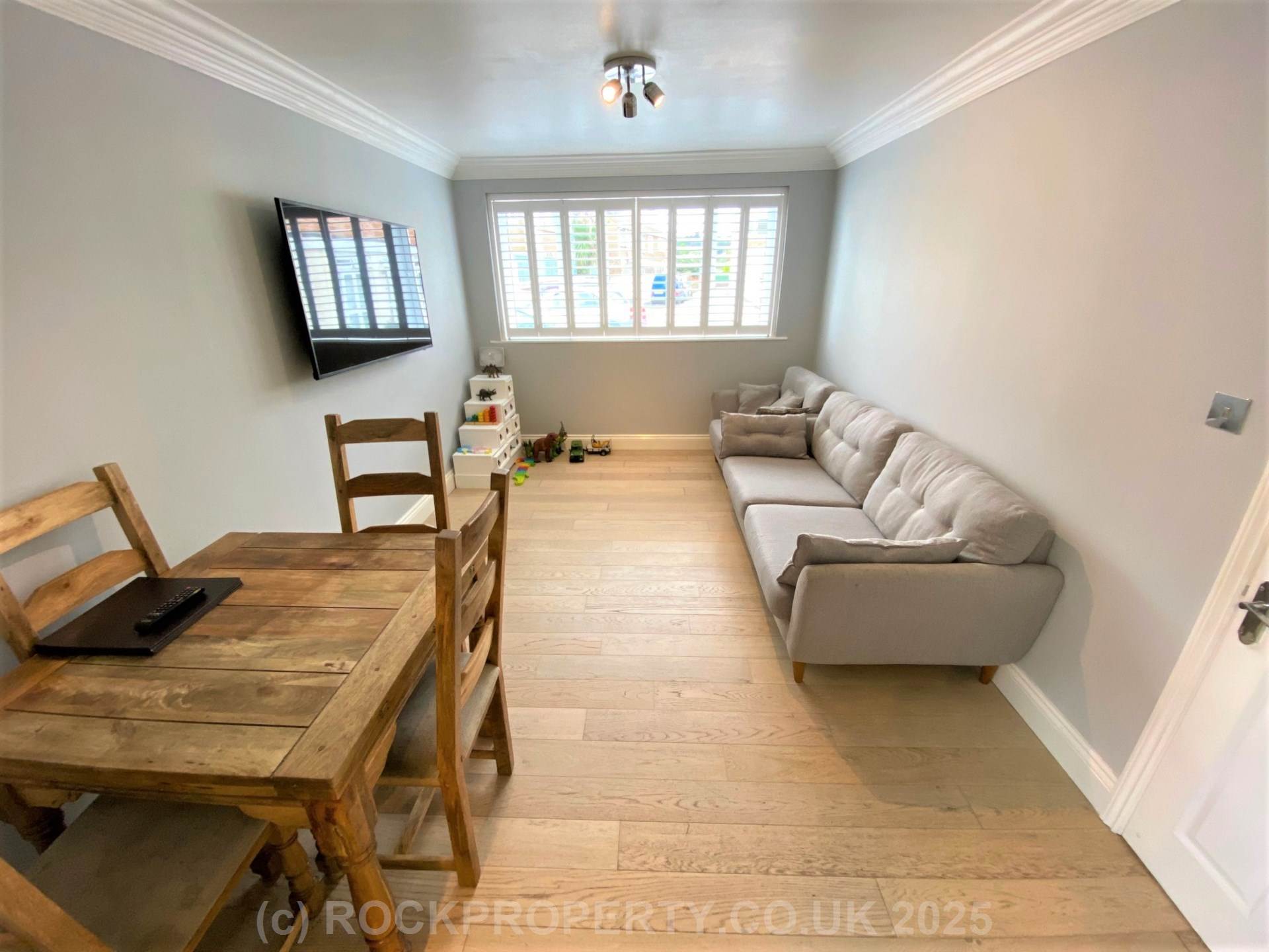 2 BED GROUND FLOOR FLAT + PARKING FOR 2 CARS, Grouville Coast Rd, Image 3