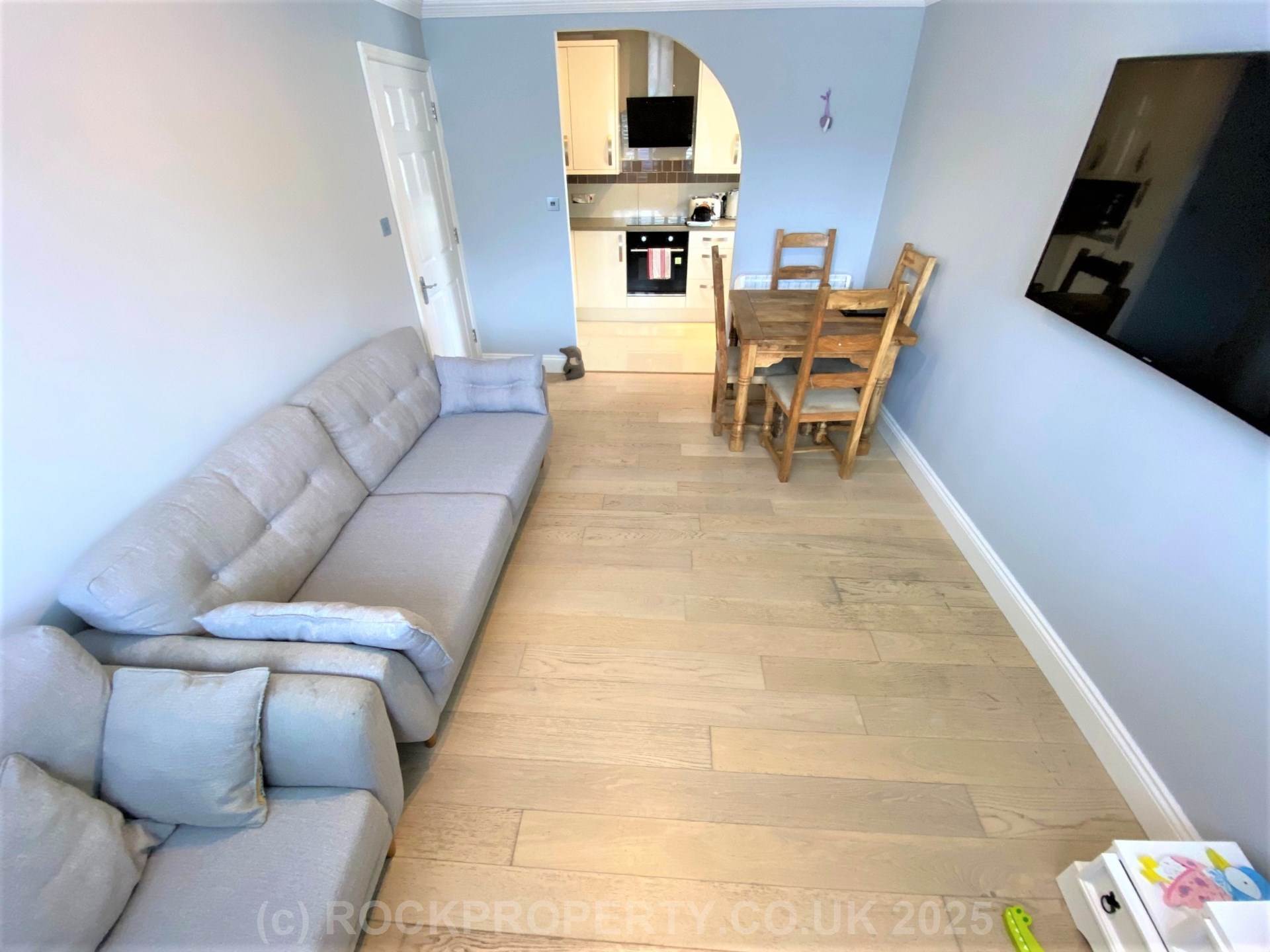 2 BED GROUND FLOOR FLAT + PARKING FOR 2 CARS, Grouville Coast Rd, Image 6