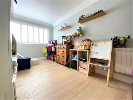 2 BED GROUND FLOOR FLAT + PARKING FOR 2 CARS, Grouville Coast Rd, Image 12