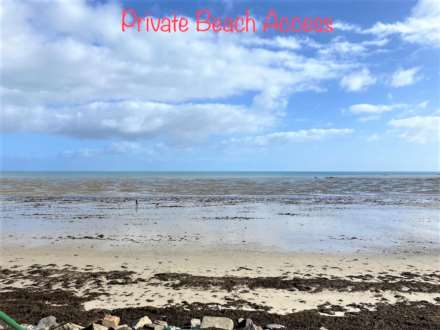 2 BED GROUND FLOOR FLAT + PARKING FOR 2 CARS, Grouville Coast Rd, Image 15
