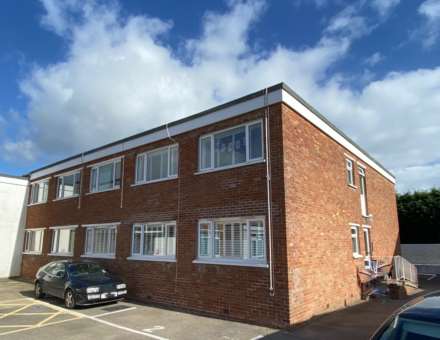 2 BED GROUND FLOOR FLAT + PARKING FOR 2 CARS, Grouville Coast Rd, Image 2