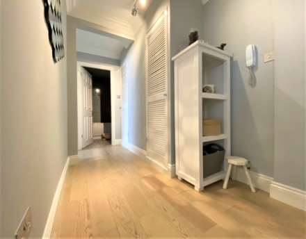 2 BED GROUND FLOOR FLAT + PARKING FOR 2 CARS, Grouville Coast Rd, Image 8