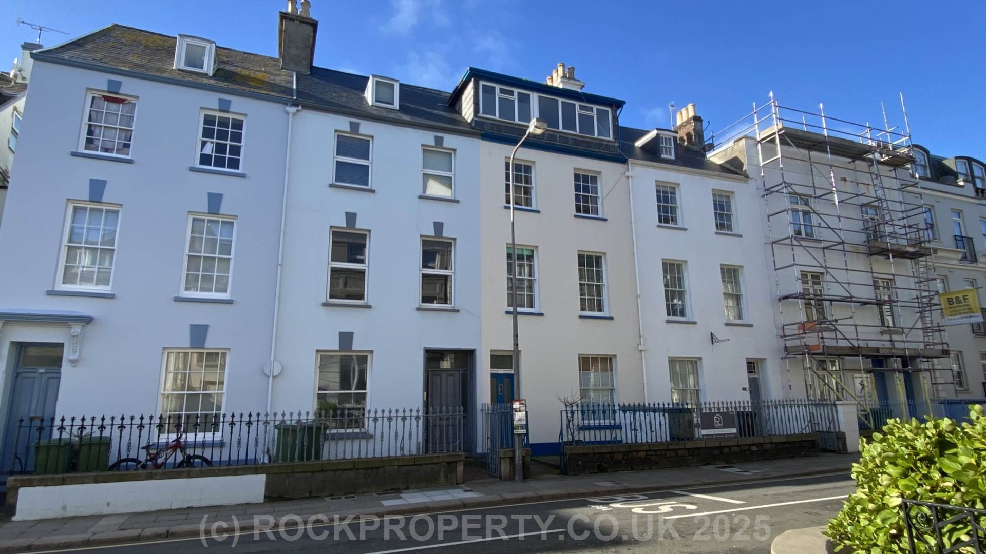 LIGHT & BRIGHT 1 BED FLAT, David Place, St Helier, Image 1