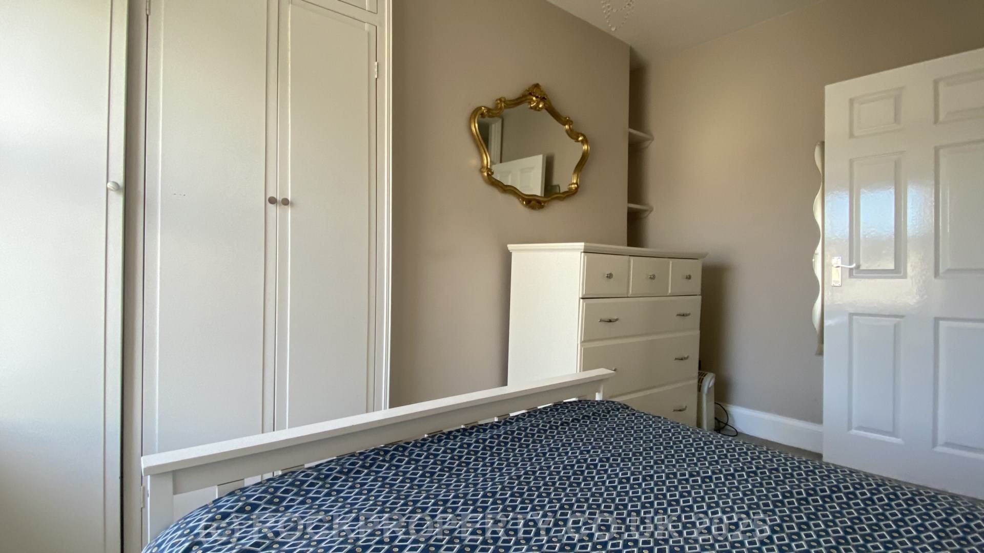 LIGHT & BRIGHT 1 BED FLAT, David Place, St Helier, Image 10