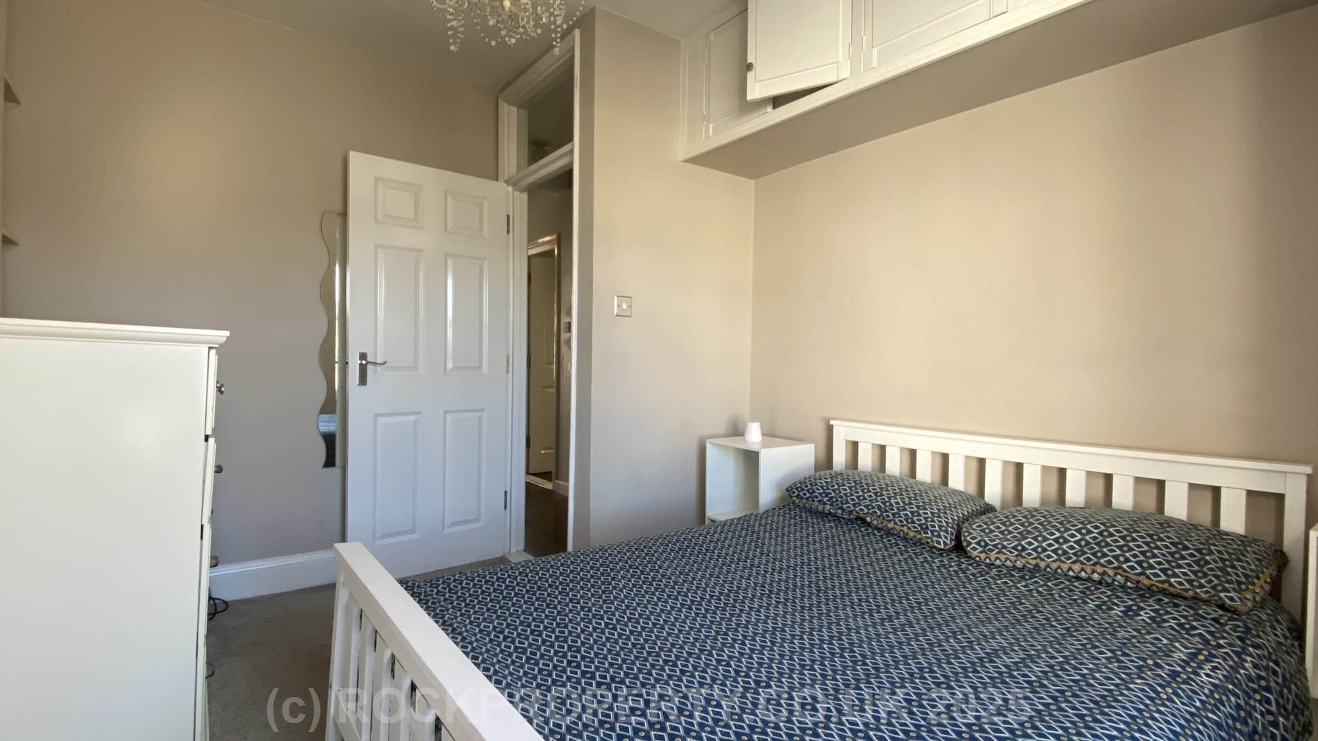LIGHT & BRIGHT 1 BED FLAT, David Place, St Helier, Image 9