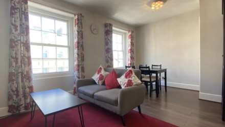 LIGHT & BRIGHT 1 BED FLAT, David Place, St Helier, Image 2
