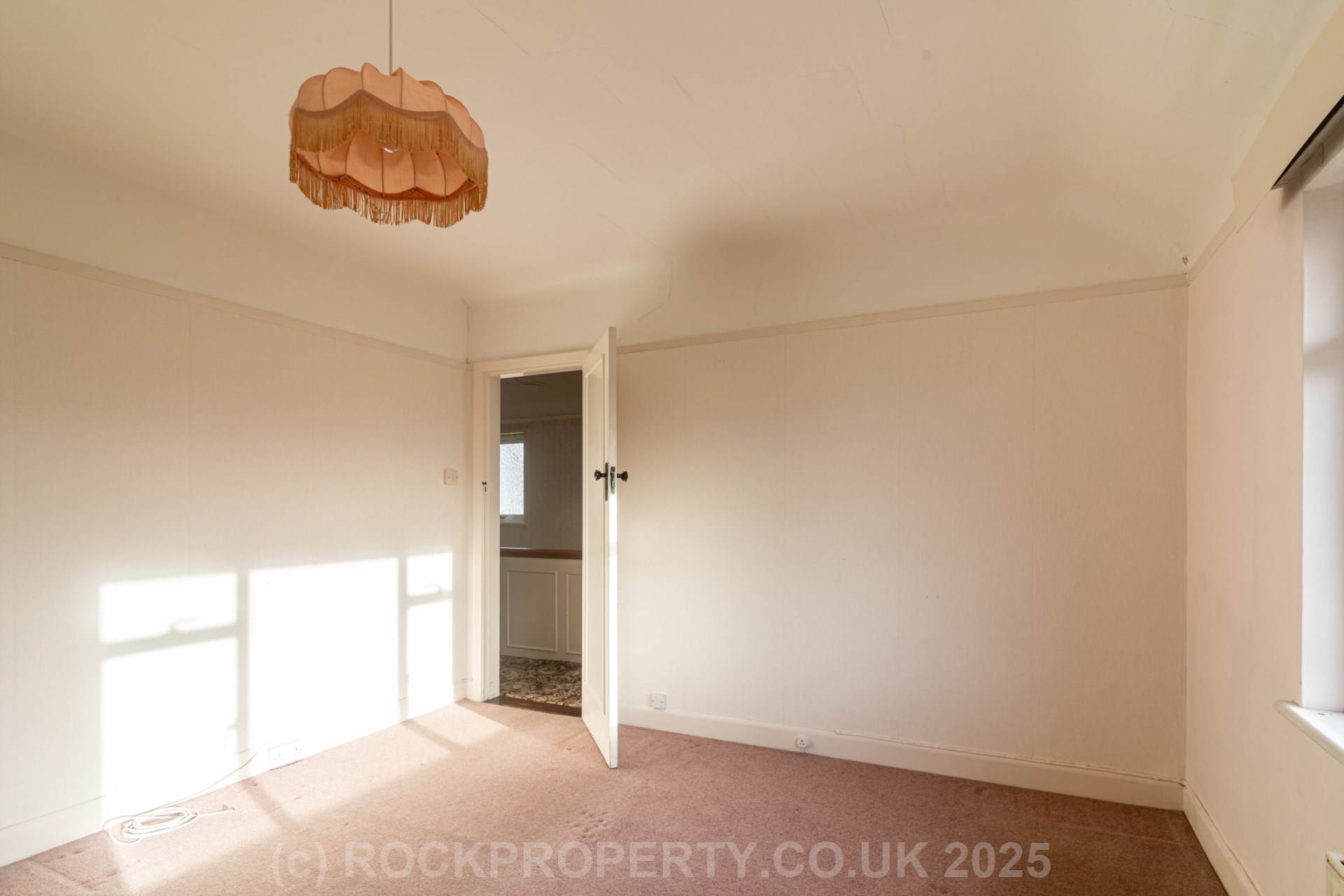 Large 3 Bed with Huge Potential, Blenheim Avenue, St Saviour, Image 15