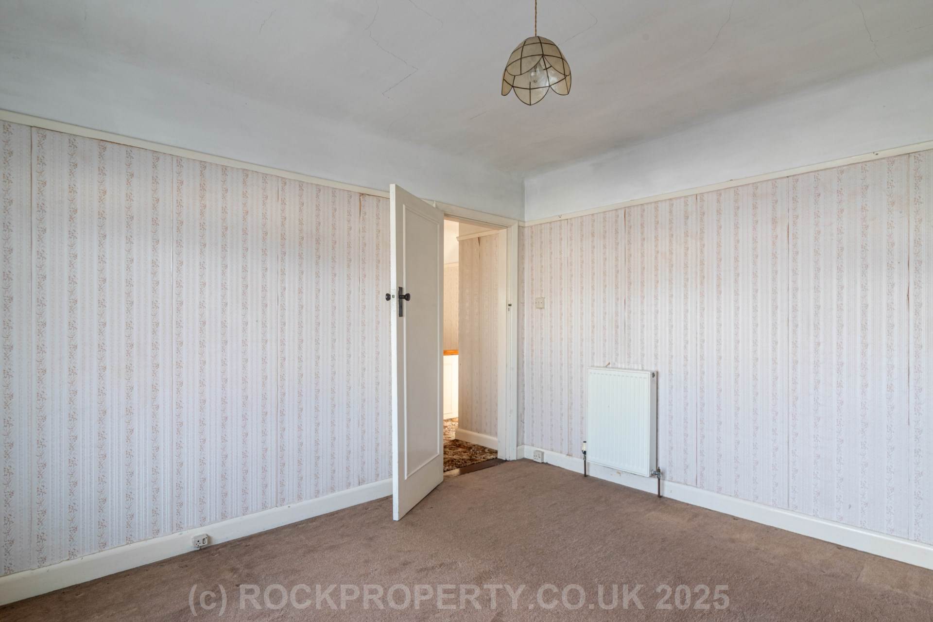 Large 3 Bed with Huge Potential, Blenheim Avenue, St Saviour, Image 16